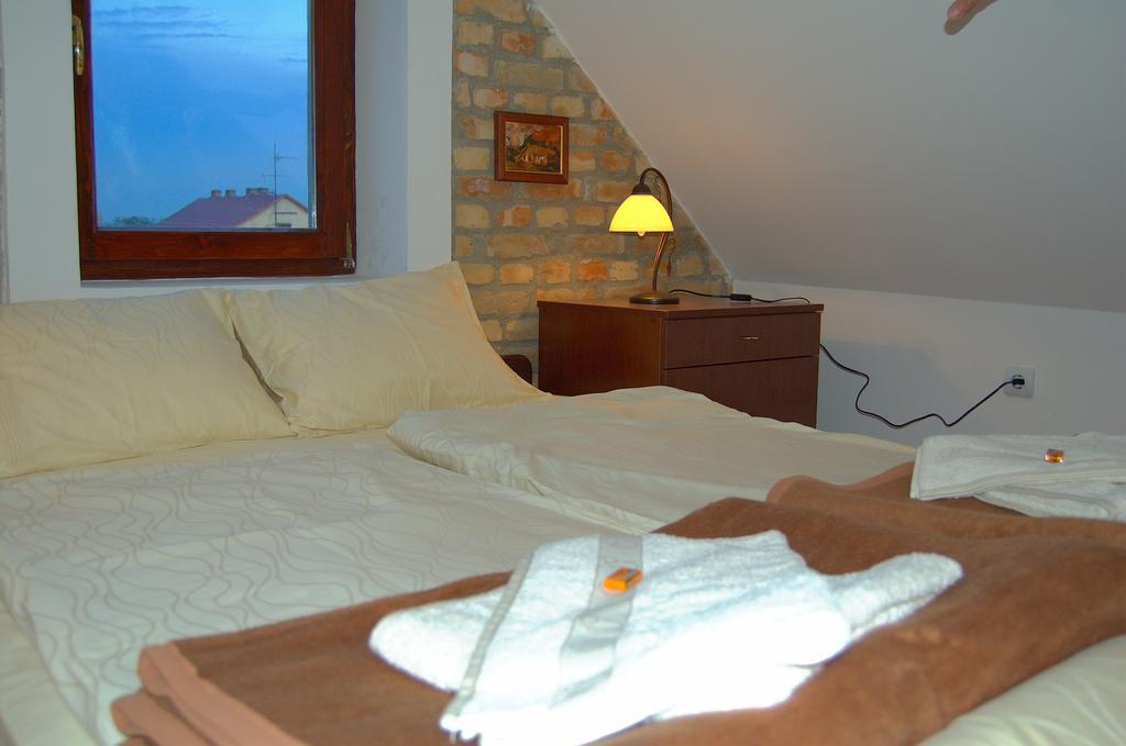Guest House Prenociste Piccolina Sombor Buitenkant foto